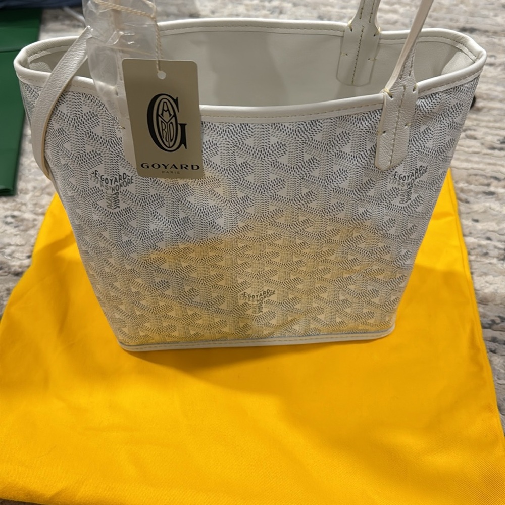 BNWT Goyard Anjou mini bag🤍🩶 - Picture 5 of 10